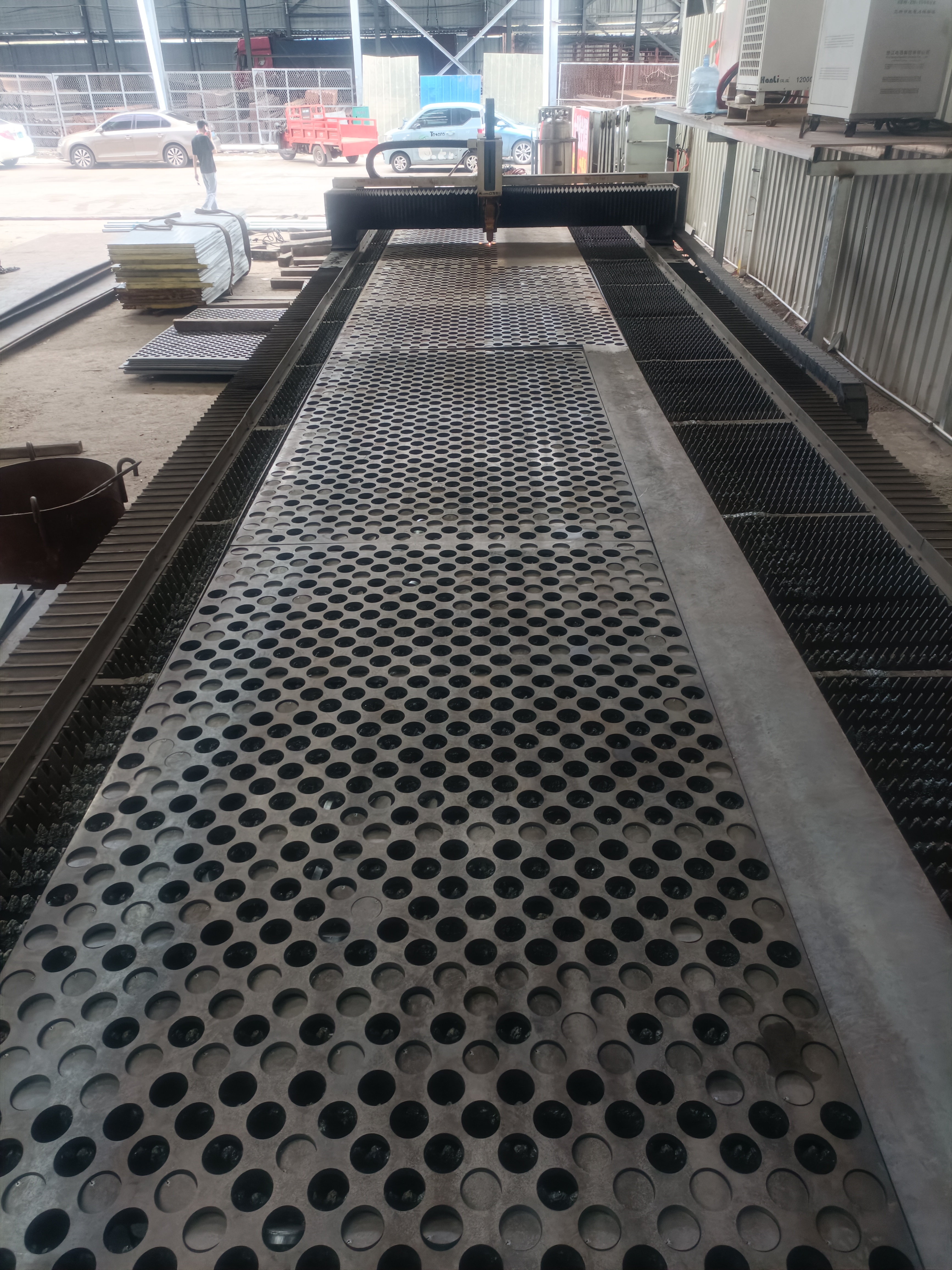 钢板开孔/钢材/铁/在线联系报价