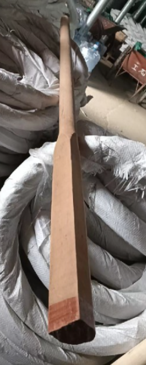 1.3米方锄柄（15条/扎）进口