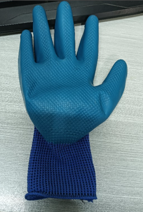 天指缘压纹A688手套12双一包，60包/件