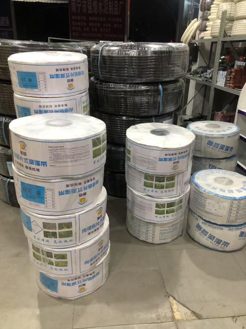 【农业灌溉】内镶贴片式滴灌带 (非雄塑)